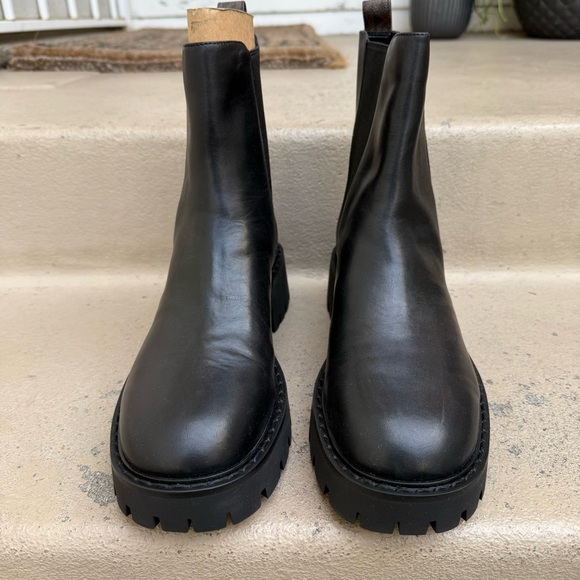 Michael Kors Asher Women’s Chelsea Boot - Picture 2 of 8